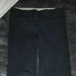 Cropped yoga pants